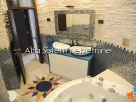 Izdavanje, trosoban stan, 155m², Neimar, Vračar Sve Podlokacije - image 27