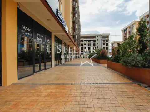 Sale, office space, 42m², New City, Podgorica - image 6