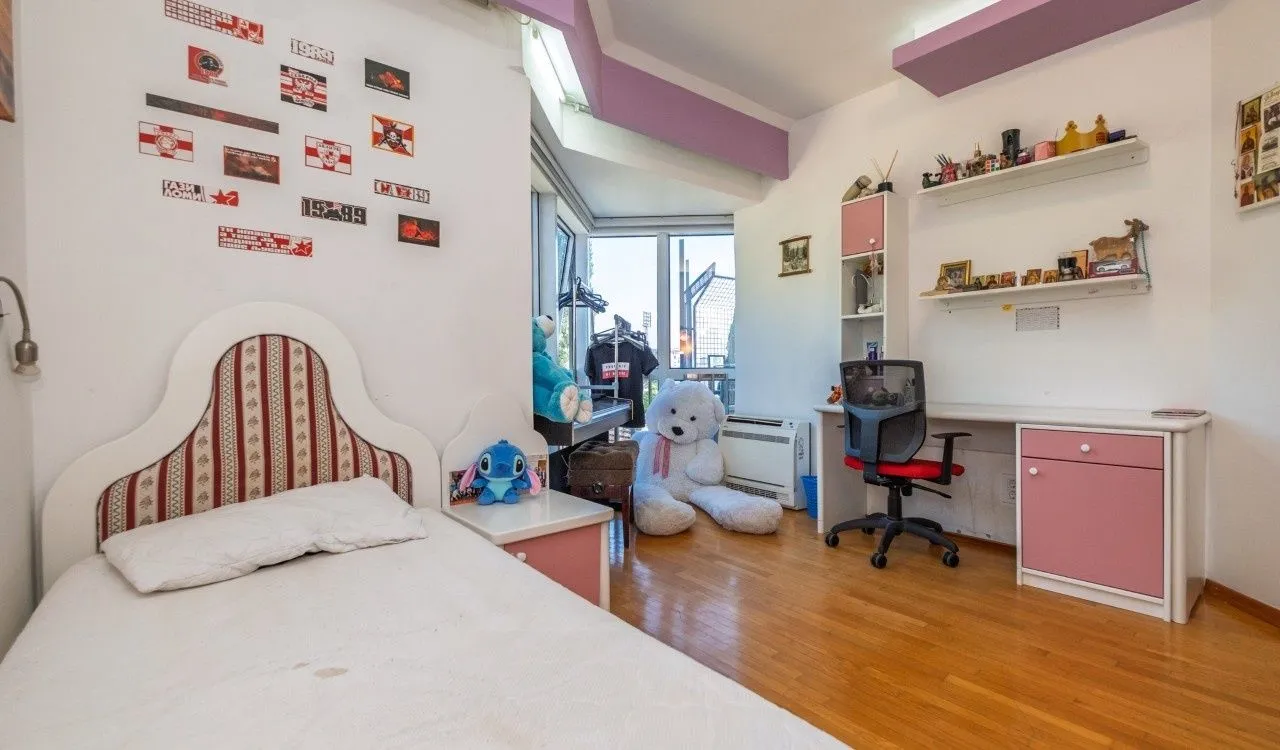 Prodaja, trosoban stan, 136m², Podgorica, Crna Gora
