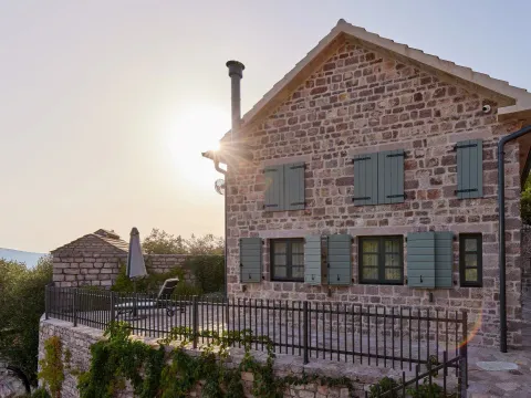 Prodaja, kuća, 293m², Donja Lastva, Tivat - image 34