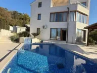 Prodaja, kuća, 320m², Herceg Novi, Crna Gora - image 1