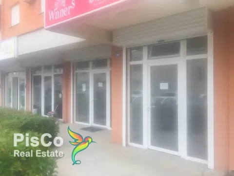 Rent, office space, 40m², Stari Aerodrom, Podgorica - image 1