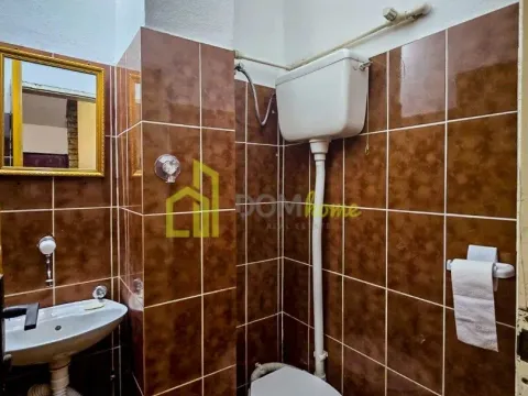 Izdavanje, poslovni prostor, 130m², Stara Varoš, Podgorica - image 6