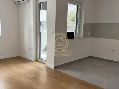 Rent, two bedroom apartment, 46m², Rotkvarija, Novi Sad Sve Podlokacije - image 2