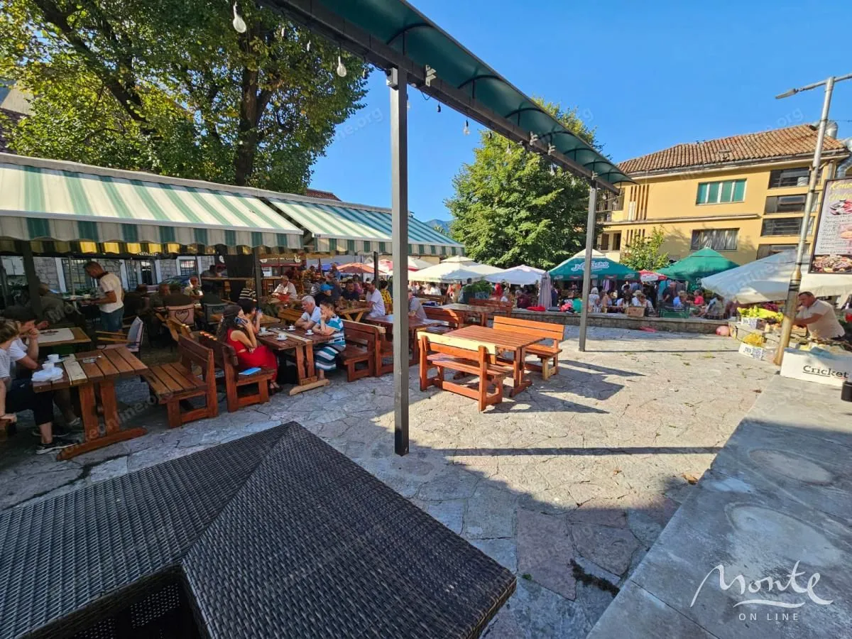 Sale, hospitality venue, 60m², Risan, Kotor