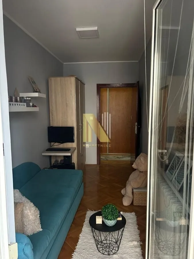 Prodaja, trosoban stan, 104m², Podbara, Novi Sad Sve Podlokacije