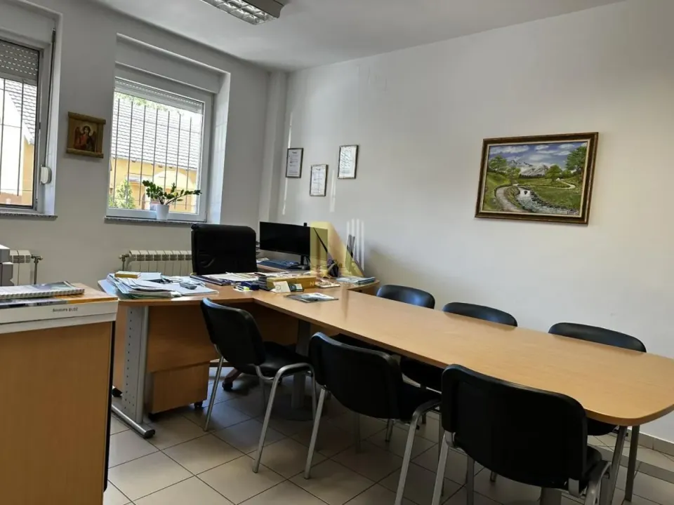 Sale, office space, 129m², Podbara, Novi Sad Sve Podlokacije