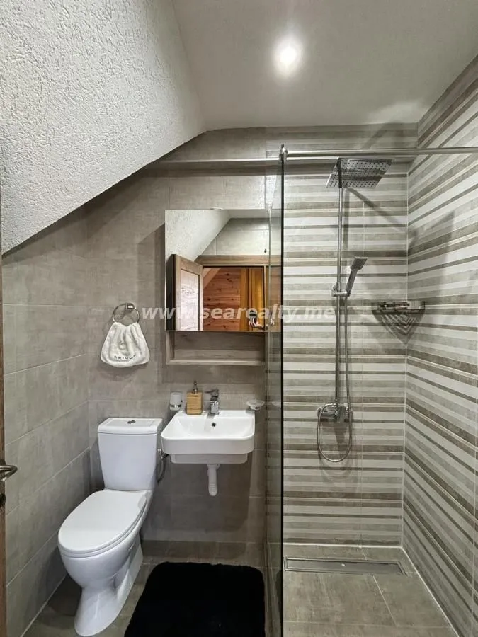 Sale, house, 320m², Žabljak, Crna Gora