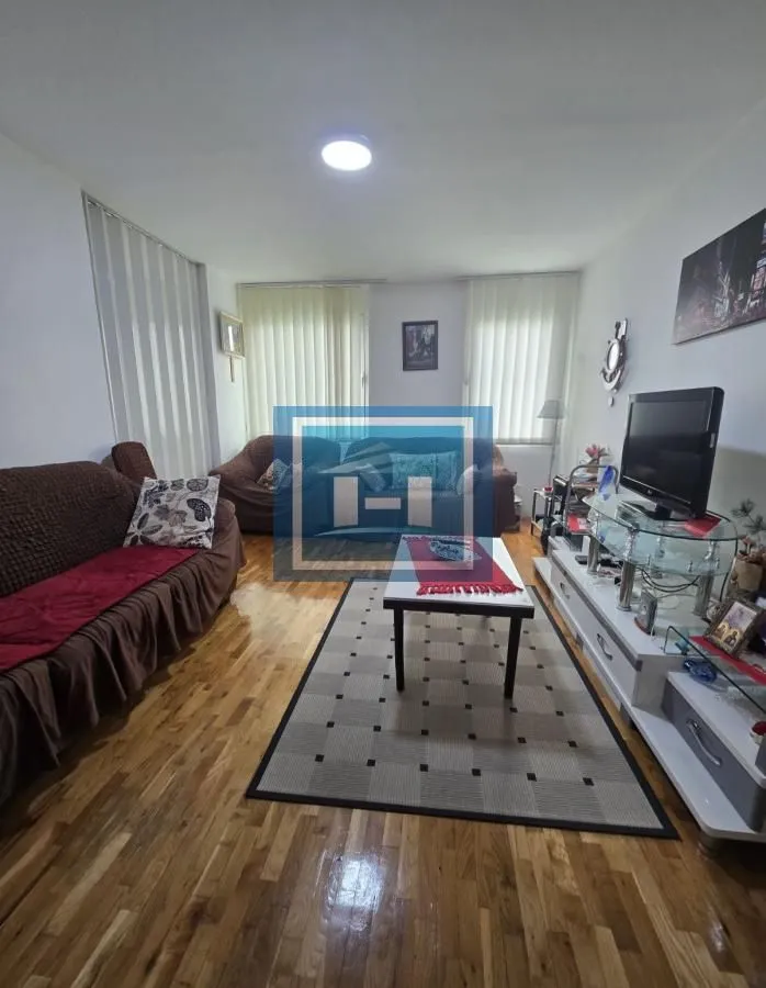 Prodaja, dvosoban stan, 64m², Ledena Stena, Vranje