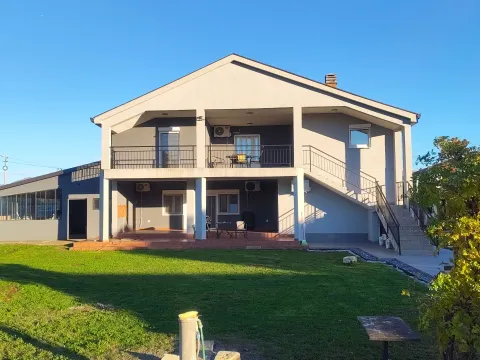 Sale, house, 360m², Donji Kokoti, Podgorica - image 2