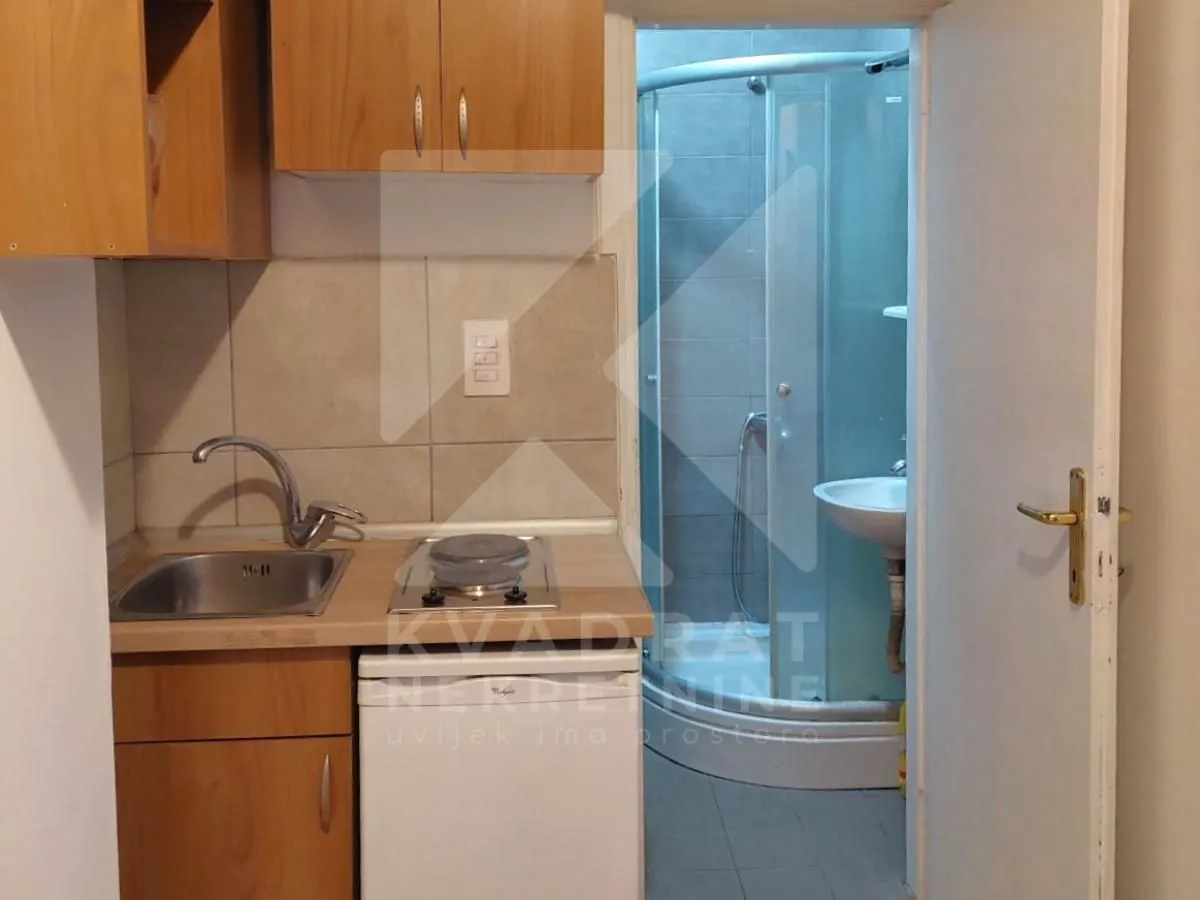 Rent, studio apartment, 30m², Centar, Podgorica