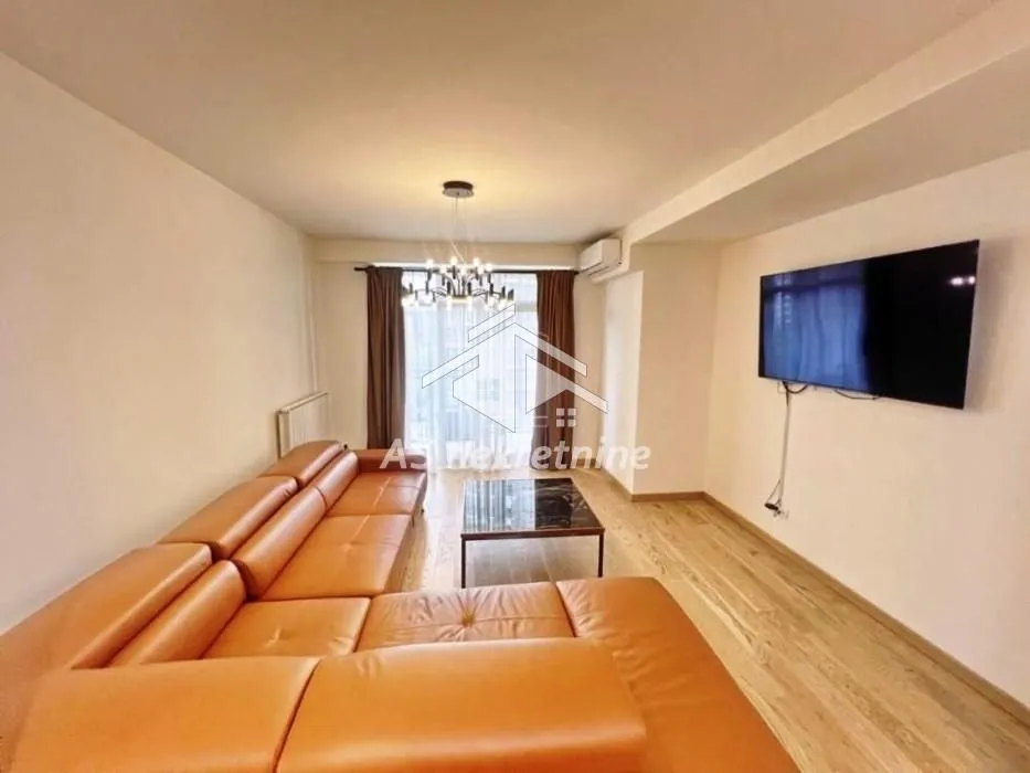 Prodaja, trosoban stan, 81m², Savski Venac, Beograd