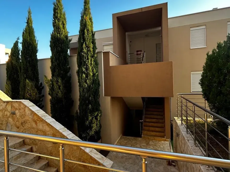 Sale, two bedroom apartment, 83m², Dobre Vode, Bar