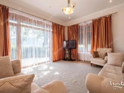 Sale, two bedroom apartment, 79m², Orahovac, Kotor - image 2