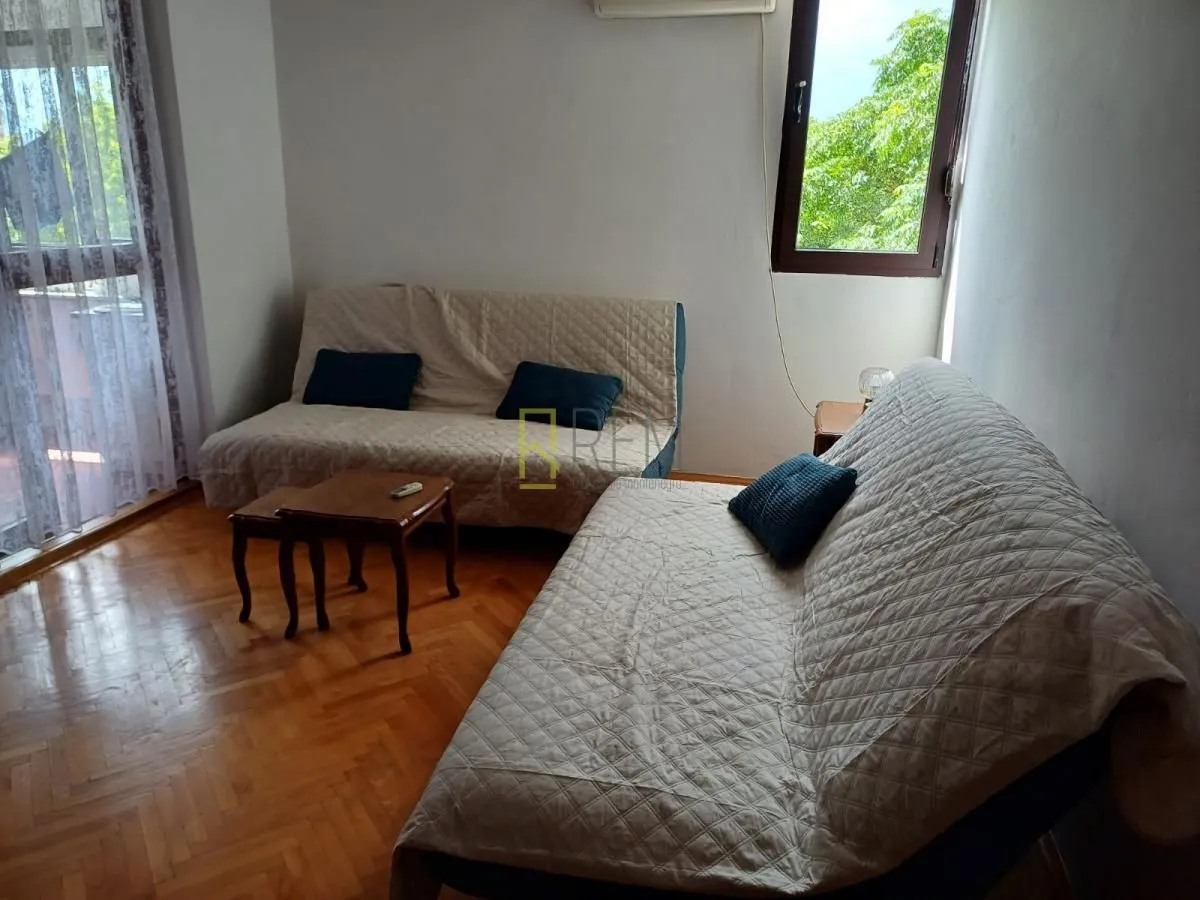 Rent, one bedroom apartment, 33m², Blok 5, Podgorica