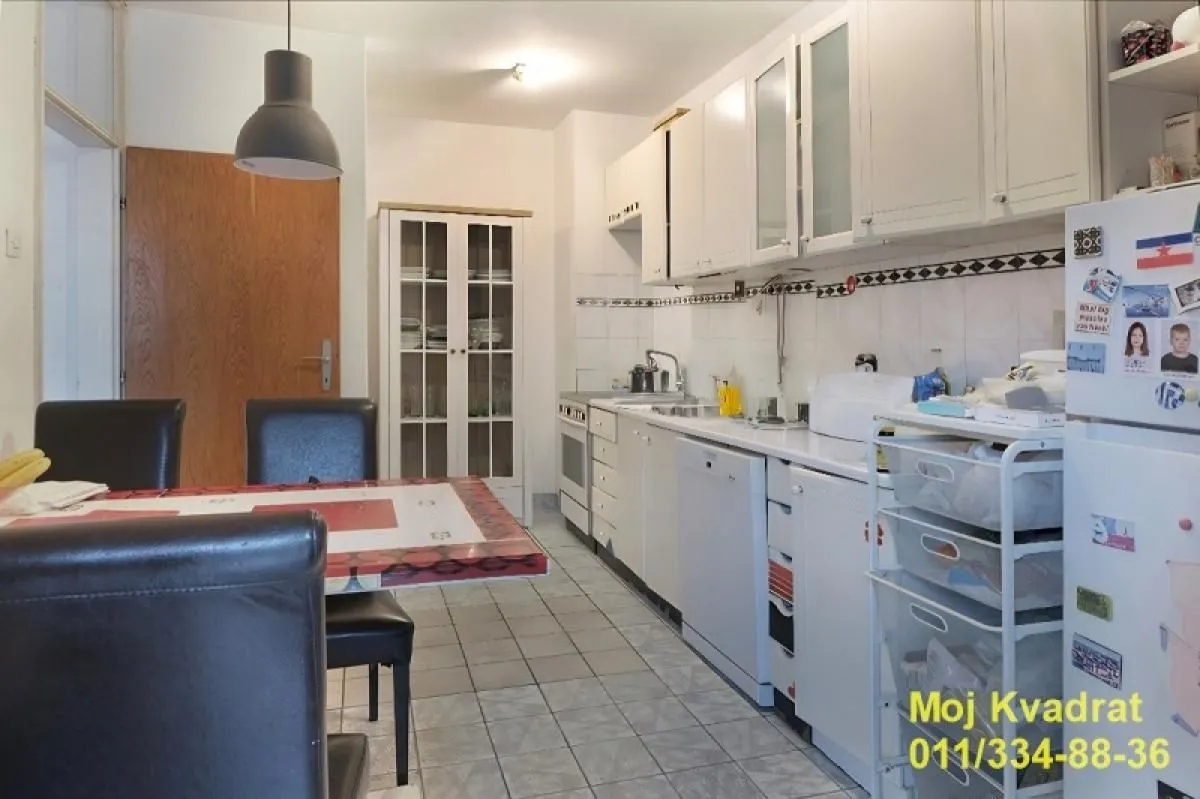 Sale, four bedroom apartment, 137m², Savski Venac, Beograd