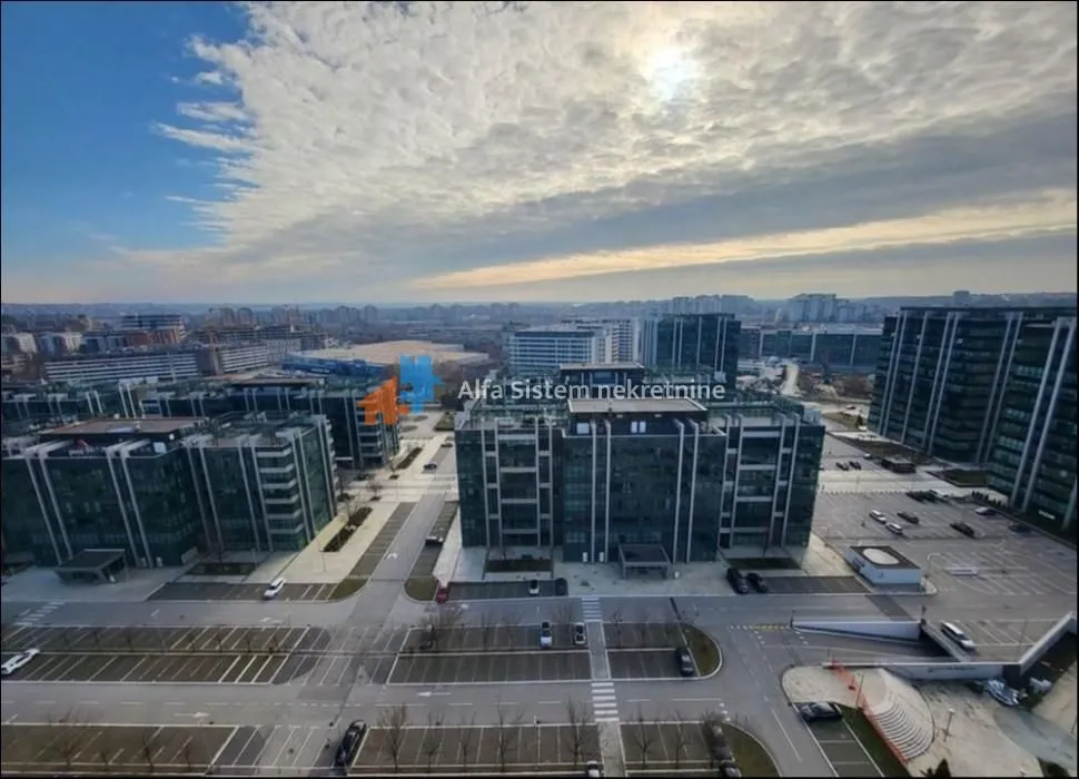 Izdavanje, četvorosoban stan, 100m², Novi Beograd Blok 65, Novi Beograd Sve Podlokacije