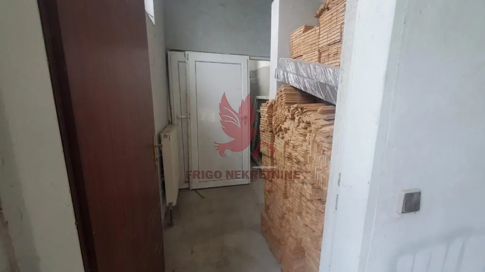 Sale, house, 900m², Mladenovac, Beograd