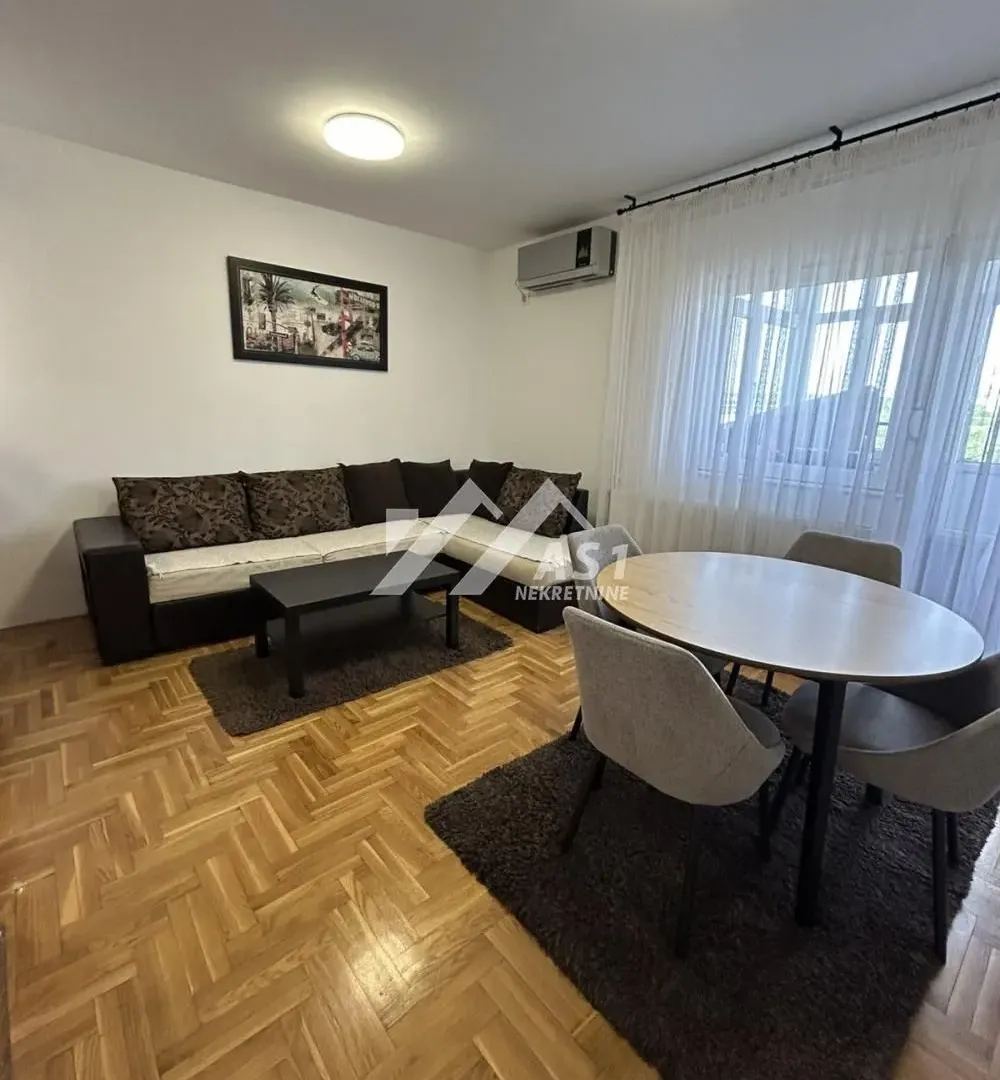 Izdavanje, trosoban stan, 53m², Podbara, Novi Sad Sve Podlokacije