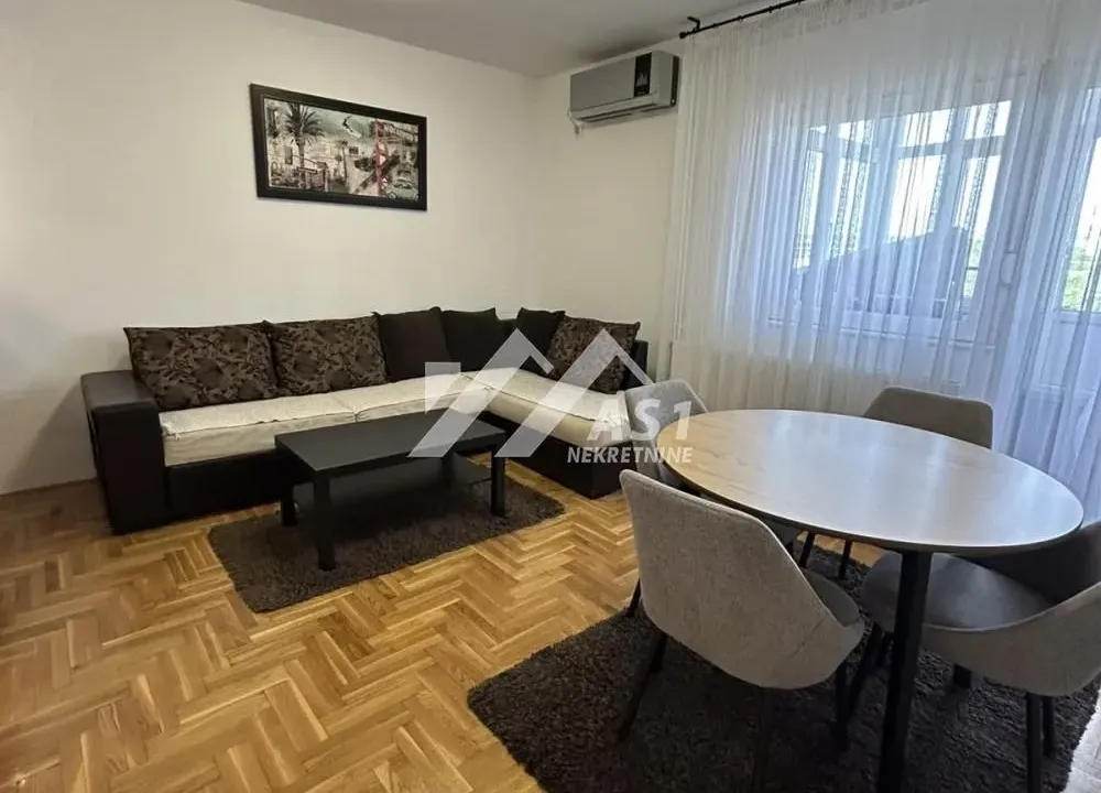 Izdavanje, trosoban stan, 53m², Podbara, Novi Sad Sve Podlokacije