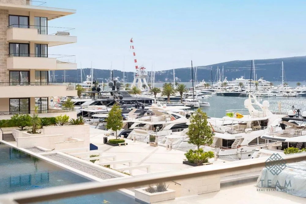 Sale, one bedroom apartment, 81m², Porto Montenegro, Tivat