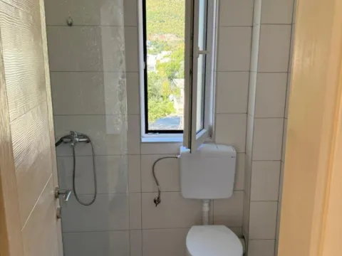 Sale, two bedroom apartment, 55m², Petrovac, Budva - image 6