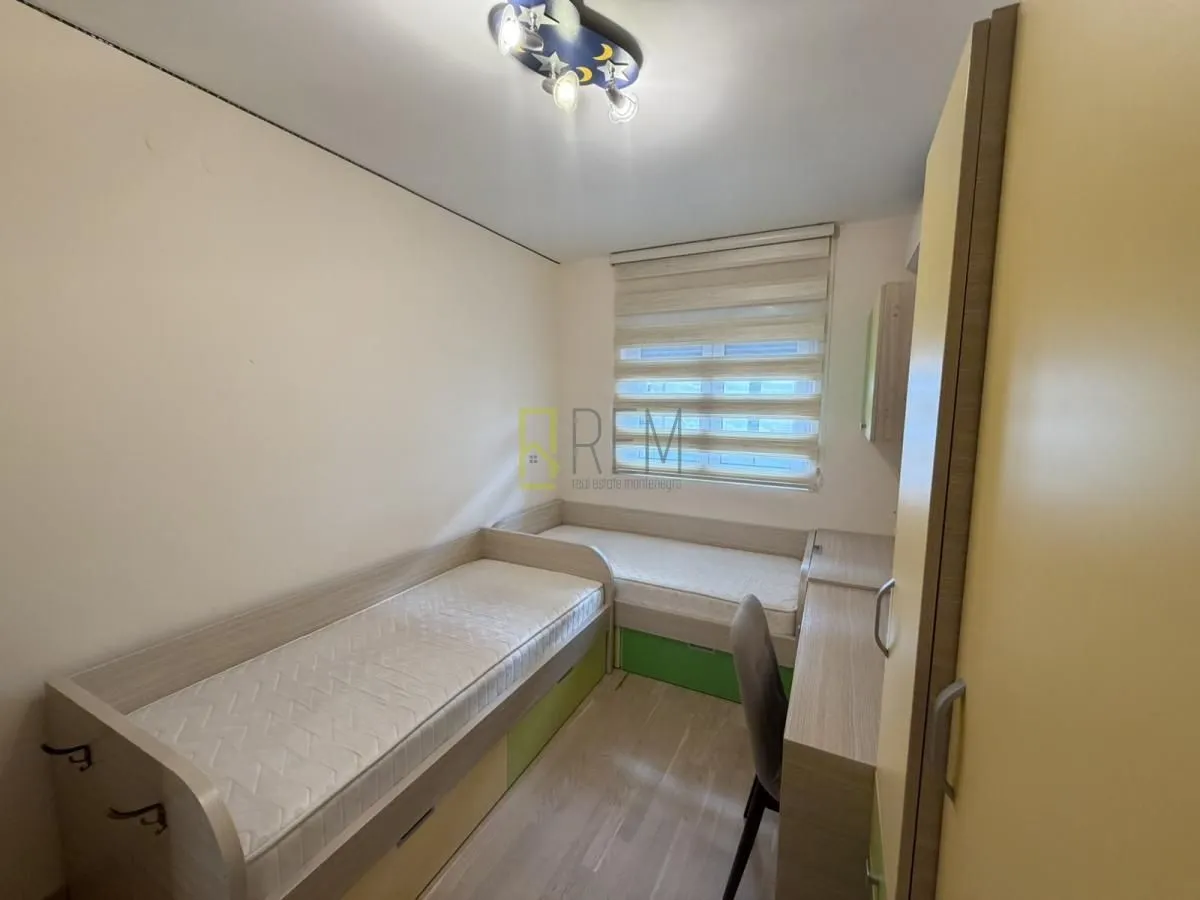 Izdavanje, dvosoban stan, 72m², City Kvart, Podgorica