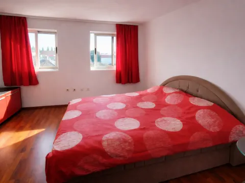 Prodaja, trosoban stan, 66m², Centar, Podgorica - image 10