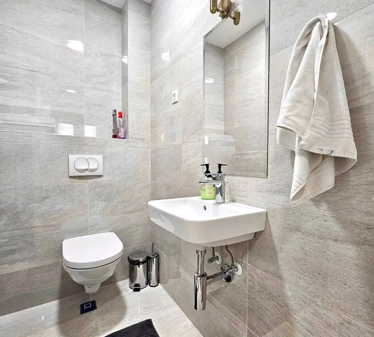Izdavanje, dvosoban stan, 65m², Zabjelo, Podgorica
