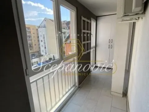 Sale, four bedroom apartment, 86m², Nova Detelinara, Novi Sad Sve Podlokacije - image 3