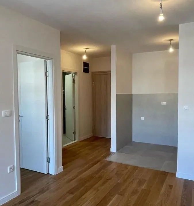 Prodaja, jednosoban stan, 40m², Podgorica, Crna Gora