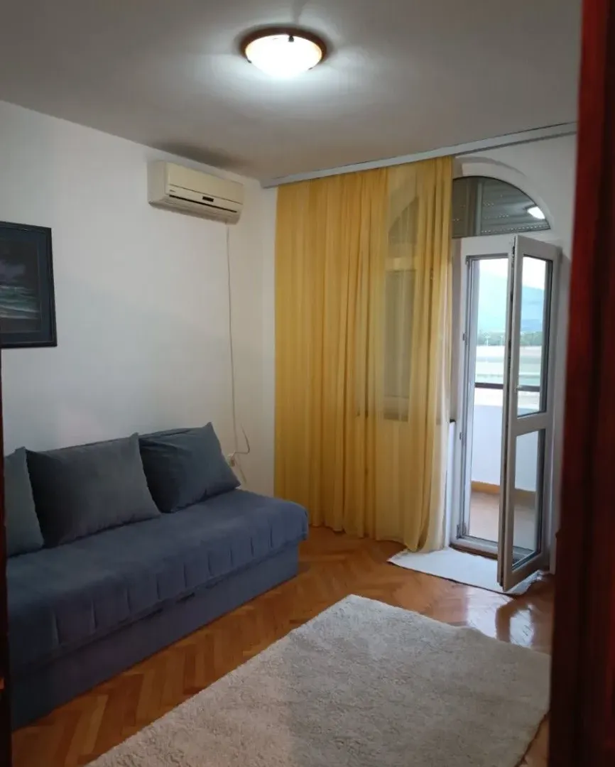 Rent, two bedroom apartment, 67m², Stari Aerodrom, Podgorica