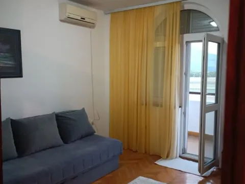 Rent, two bedroom apartment, 67m², Stari Aerodrom, Podgorica - image 8