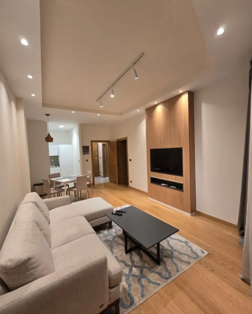 Izdavanje, jednosoban stan, 48m², Kod Capital Plaze, Podgorica