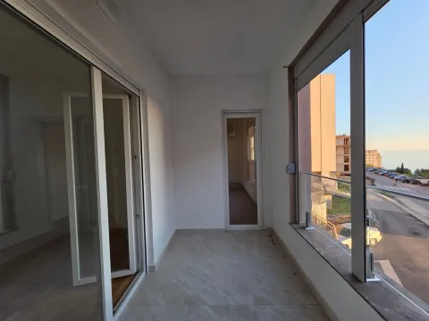 Sale, two bedroom apartment, 58m², Bečići, Budva - image 12