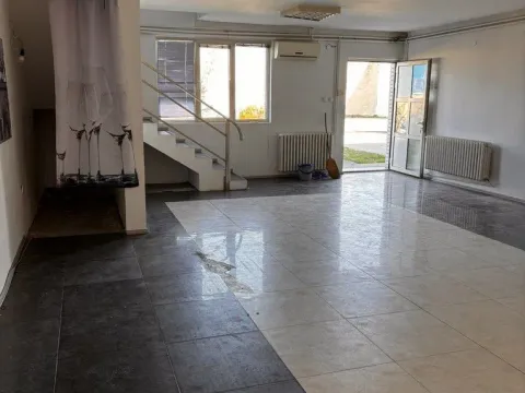 Izdavanje, poslovni prostor, 500m², Krnjaca, Palilula Sve Podlokacije - image 5
