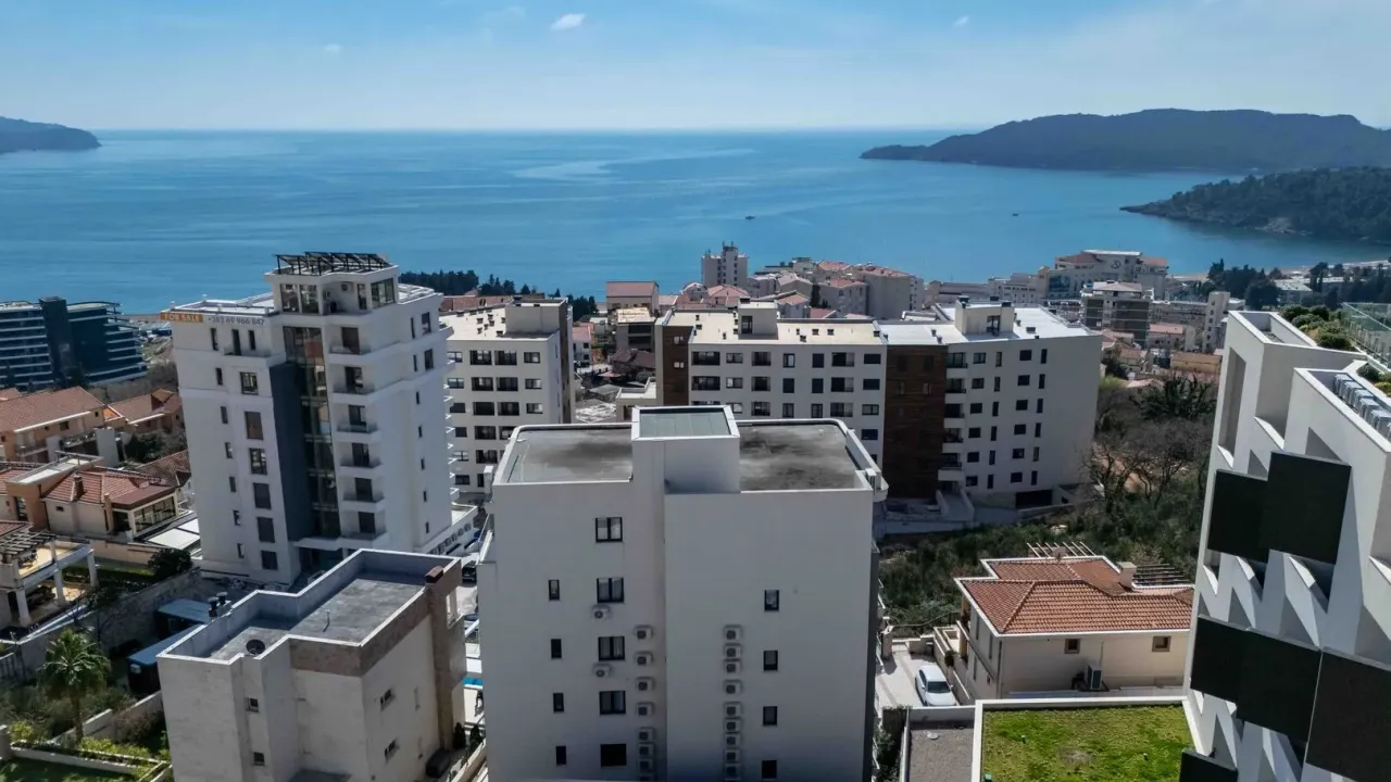 Sale, one bedroom apartment, 43m², Bečići, Budva