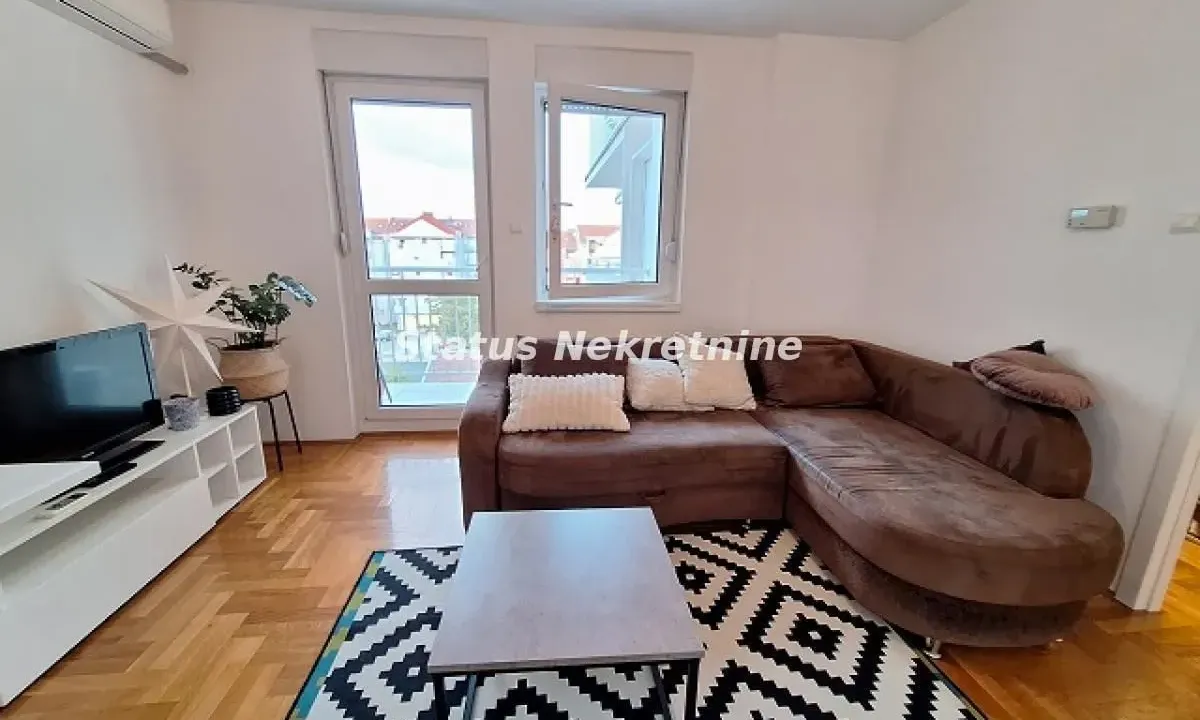 Izdavanje, jednosoban stan, 39m², Nova Detelinara, Novi Sad Sve Podlokacije