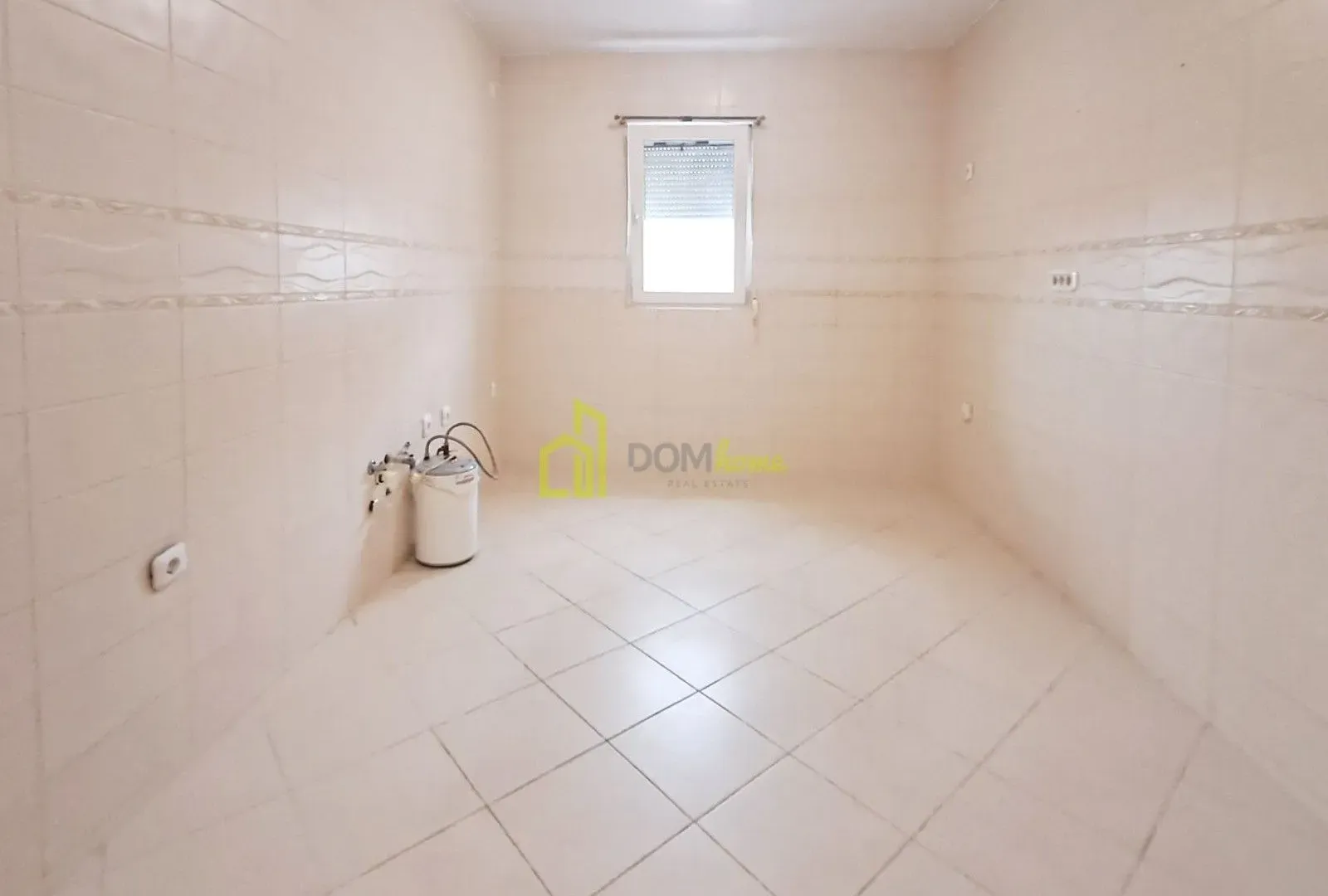 Izdavanje, dvosoban stan, 75m², Čeluga, Bar