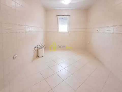 Rent, two bedroom apartment, 75m², Čeluga, Bar - image 11