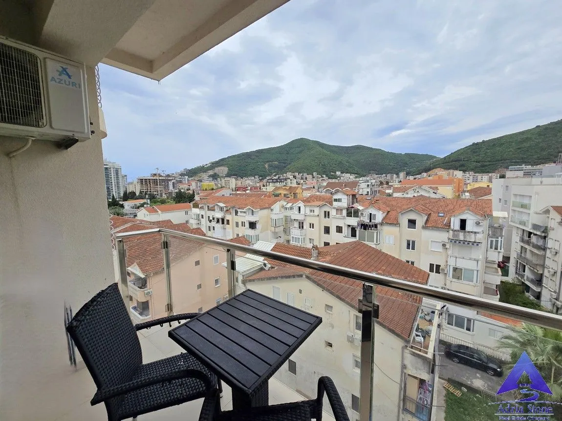 Rent, one bedroom apartment, 38m², Centar, Budva