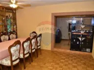 Izdavanje, kuća, 696m², Zlatica, Podgorica - image 15