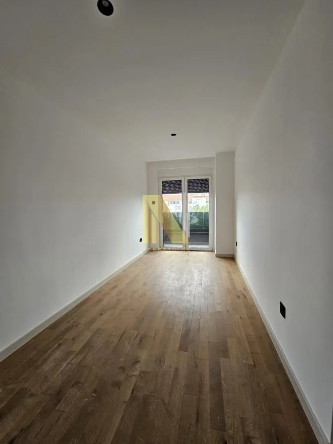 Prodaja, stan, 221m², Bulevar patrijarha Pavla, Novi Sad Sve Podlokacije