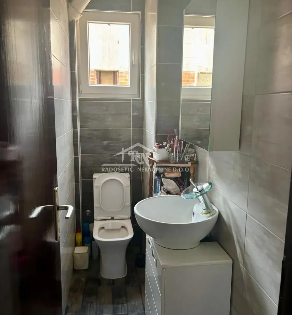 Sale, four bedroom apartment, 106m², Vidikovački venac, Rakovica