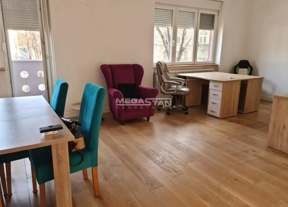Rent, office space, 72m², Kalenić Pijaca, Vračar Sve Podlokacije