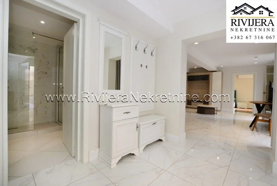Prodaja, dvosoban stan, 74m², Đenovići, Herceg Novi