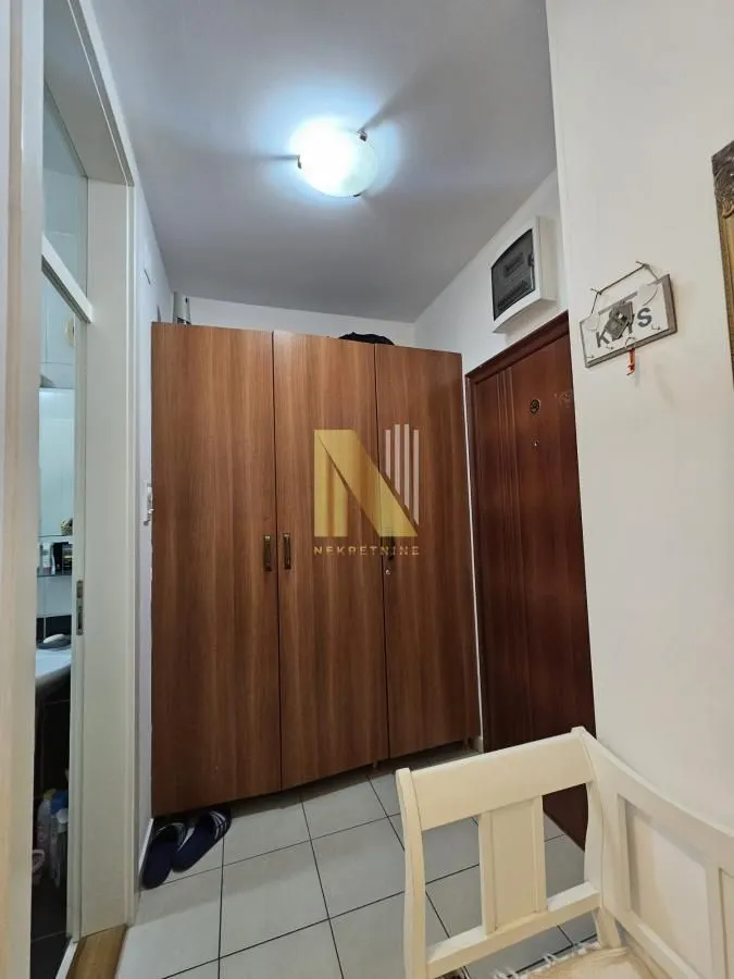 Prodaja, dvosoban stan, 54m², Bulevar Oslobodjenja, Novi Sad Sve Podlokacije