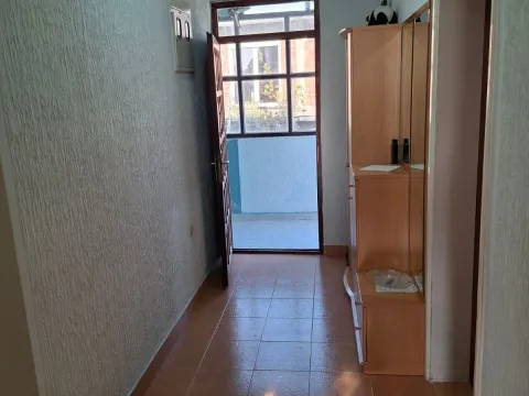 Izdavanje, kuća, 100m², Zagorič, Podgorica - image 8