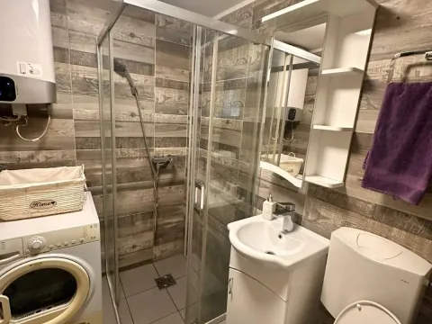 Rent, two bedroom apartment, 67m², Centar, Bar - image 15