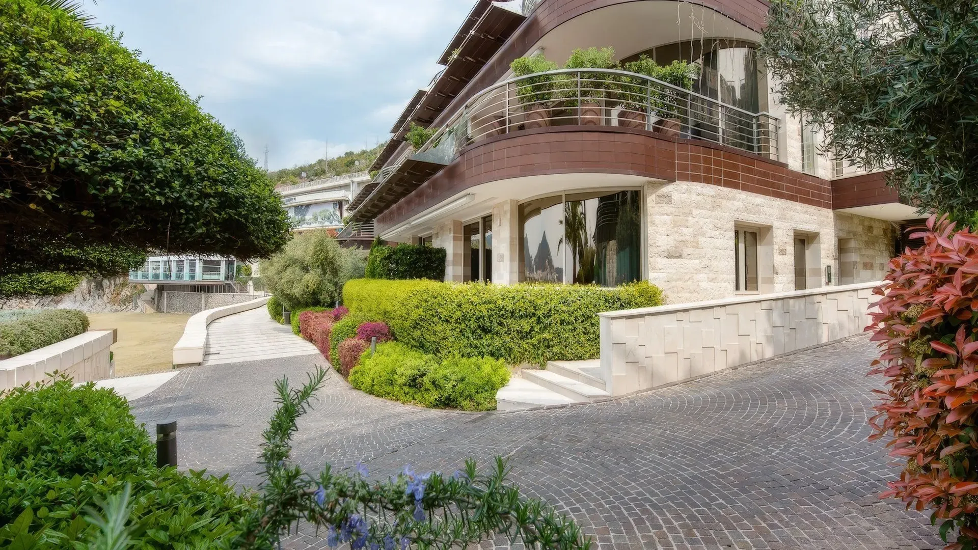 Sale, one bedroom apartment, 94m², Dukley Gardens, Budva